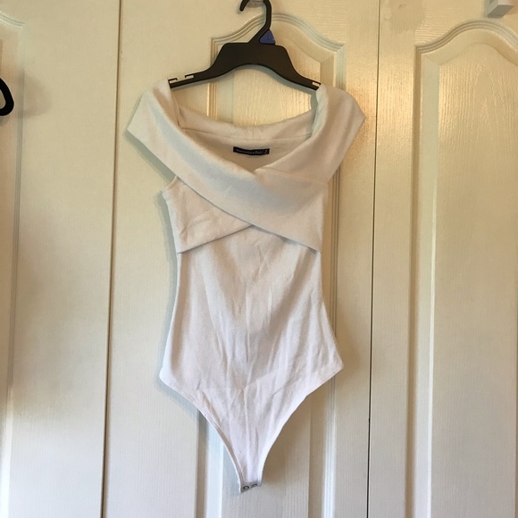 Abercrombie and Fitch White Body Suit - Picture 1 of 2
